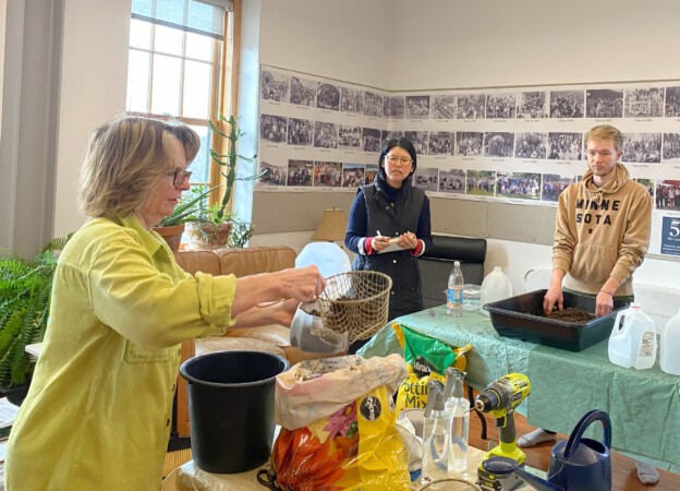 Elaine demonstrates winter sowing method to Conway students