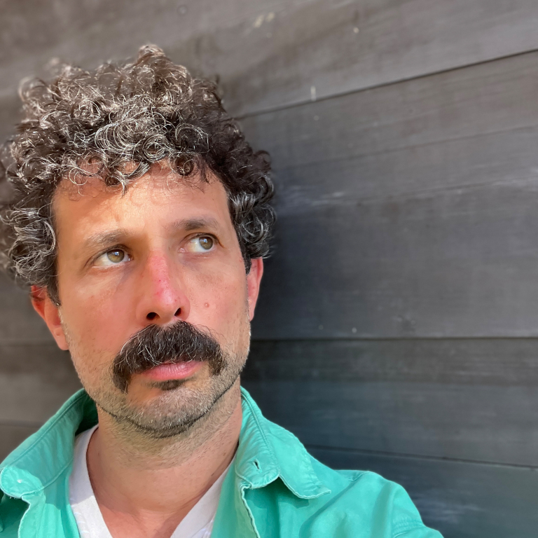 Headshot of Evan Abramson
